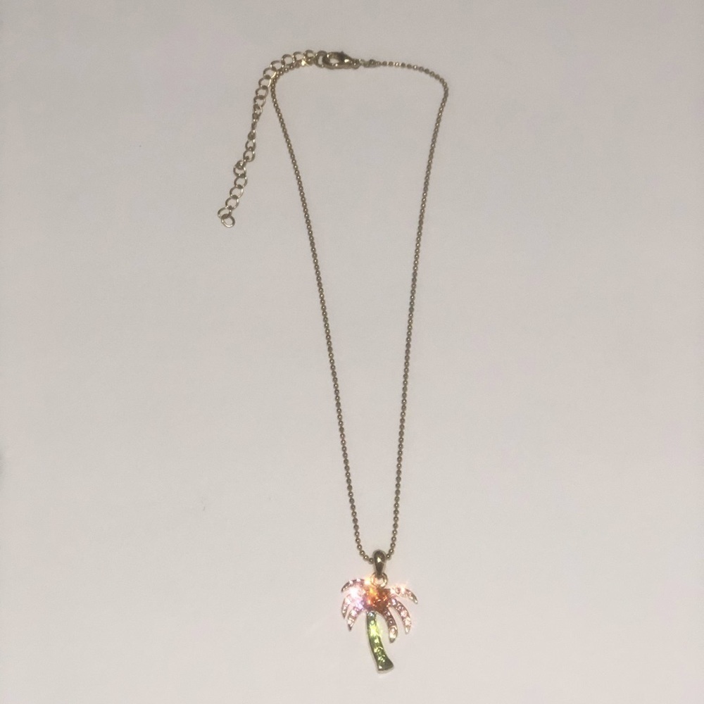 Rhinestone PalmTree Pendant Gold Tone Necklace - Picture 6 of 6